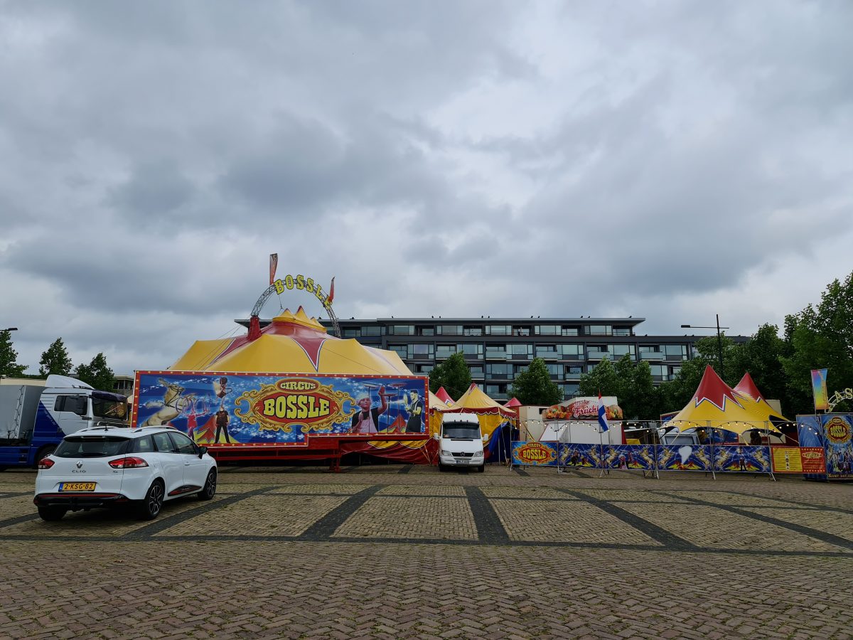Cursus Bossle, Circussen